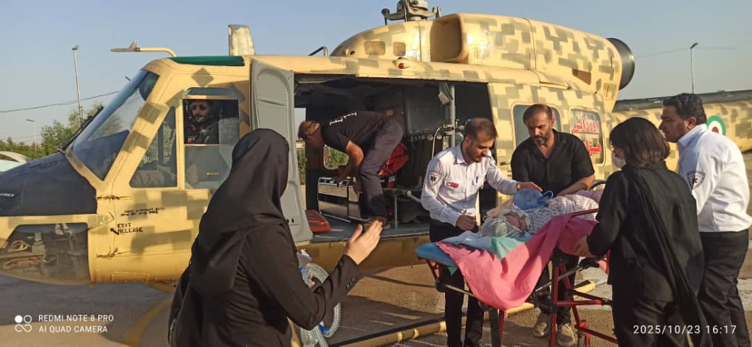 انتقال اضطراری بیمار بحرانی مسجدسلیمان به اهواز با اورژانس هوایی