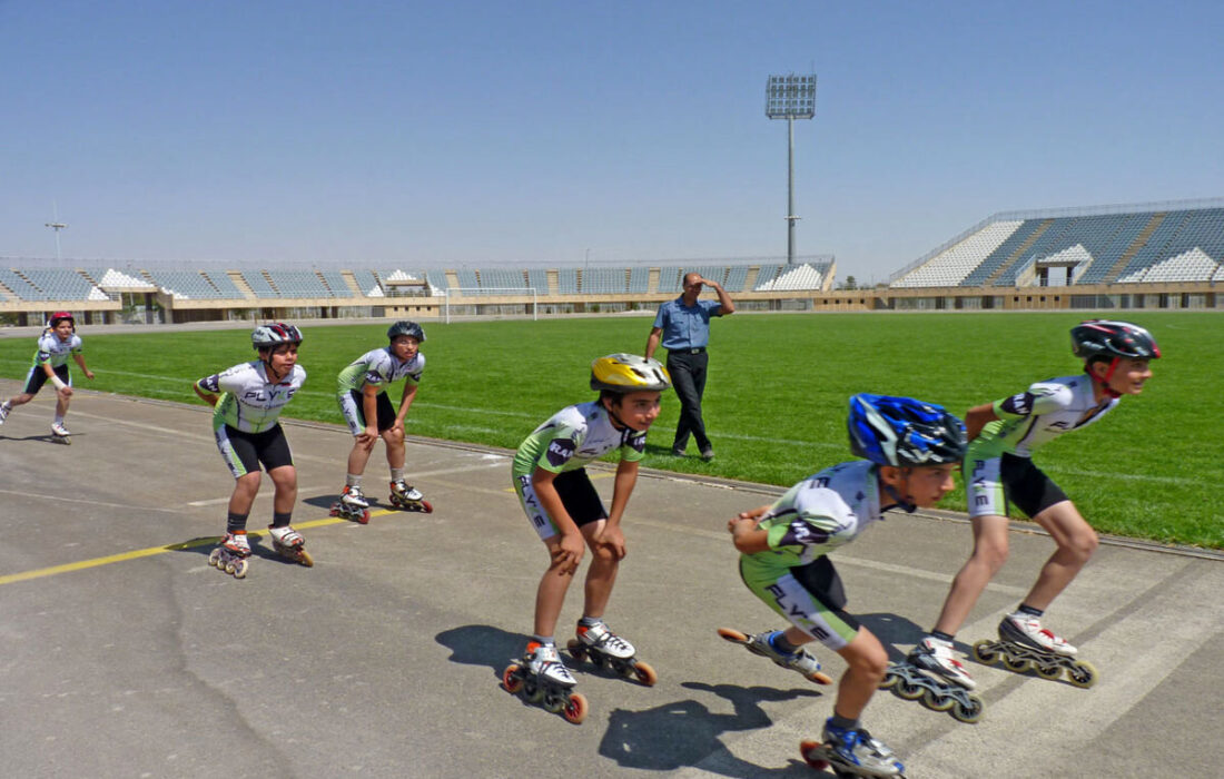 محسن برهانی: اسکیت بازی با شلوارک عفت عمومی را جریحه‌دار نمی‌کند