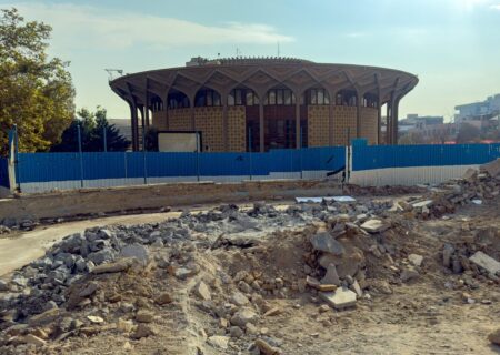 از دلخوشی ساده مردم تا نخاله‌های باقی‌مانده؛ چه بر سر حوض تئاترشهر آمد؟/ روایت‌های متناقض شهرداری، میراث و ارشاد