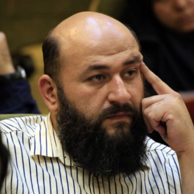 اسب تک‌شاخ بالداری به نام جرم امنیتی قابل گذشت