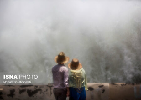 افزایش ارتفاع امواج در آب‌های شمال و جنوب کشور