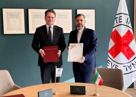 امضای یادداشت تفاهم میان ایران و مدیرکل کمیته بین‌المللی صلیب سرخ