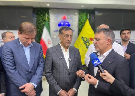 بازدید معاون اجرایی رئیس‌جمهور از مرکز کنترل گاز پارس جنوبی