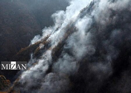 بازدید میدانی دادستان مرکز استان مازندران از محل آتش‌سوزی جنگل‌های الیت/ تحقیقات برای روشن شدن علت آتش‌سوزی ادامه دارد