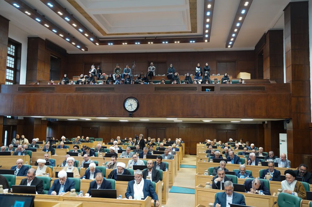 بررسی دو پرونده اصراری با موضوع مطالبه سرقفلی و خسارت تأخیر تأدیه در دیوان عالی کشور