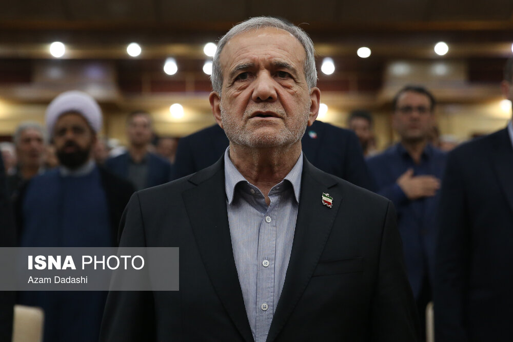 تجلیل پزشکیان از مدیریت زنان در توسعه عدالت آموزشی