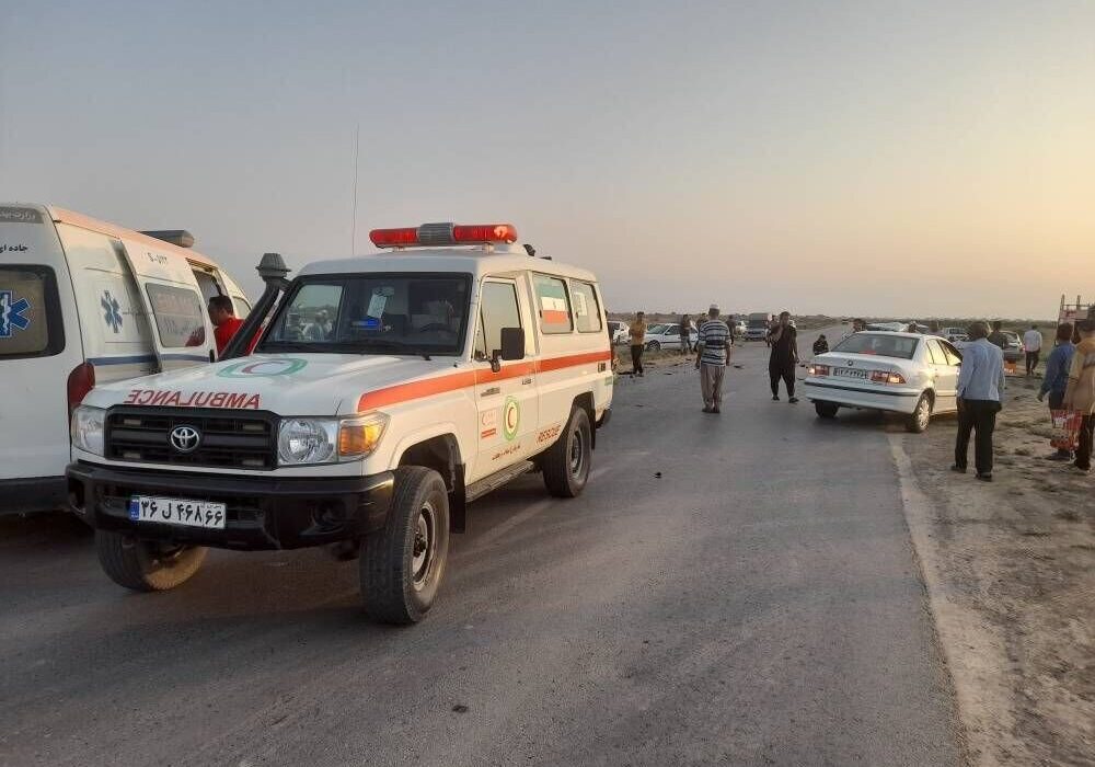 تصادف خودروی حامل اتباع خارجی در مسیر سراوان – خاش/ ۹ کشته و هفت مجروح