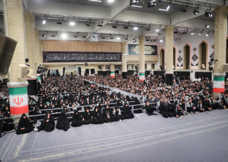 تصاویری از عزاداری در حسینیه امام خمینی/ پزشکیان و جلیلی هم حضور داشتند/ تیپ سردار قاآنی در این مراسم چگونه بود؟