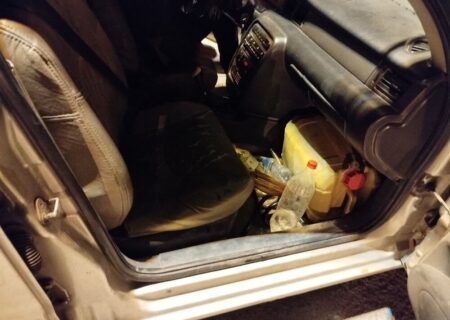 توقیف سمند حامل ۱۳۰۰ لیتر نفت سفید قاچاق در محور کرمان–ماهان