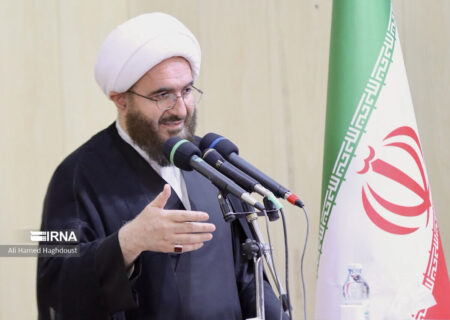 حاج علی اکبری: نیروهای مؤمن اگر در قالب یک شبکه فعال نباشند دچار افت روحیه می‌شوند/ جبهه مقابل ما کاملاً هماهنگ عمل می‌کند