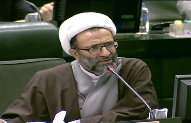 حمله چندگانه نماینده مجلس به دولت پزشکیان؛ آیا این بود همان دولت متخصصان؟/ آیا اظهارات برخی از افراد در شورای اطلاع رسانی دولت تشویش اذهان عمومی نیست؟