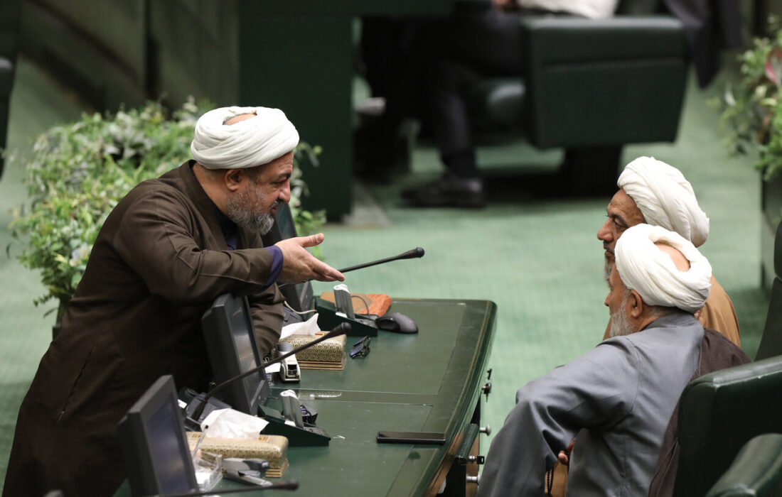 خط سفید و حامیان فیلترینگ؛ رطب خورده‌هایی که منع رطب می‌کنند/ آپدیت جدید ایکس چگونه تندروها و مخالفین اینترنت آزاد را بدنام کرد؟