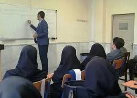 در ۱۰ سال اخیر ۱۲ هزار استاد دانشگاه از ایران خارج شده‌اند که ۶۰ درصد آن برای چهار سال گذشته است