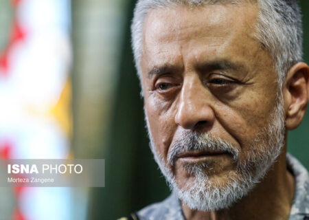 دریادار سیاری: توطئه دشمن برای تفرقه‌افکنی نتیجه نخواهد داشت