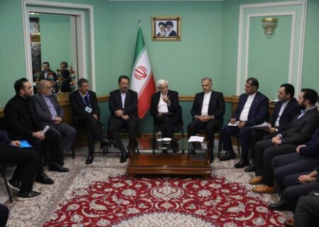 دیدار نمایندگان دانشجویان ایرانی دانشگاه‌های روسیه با عارف