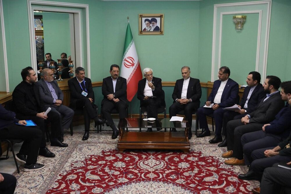 دیدار نمایندگان دانشجویان ایرانی دانشگاه‌های روسیه با عارف