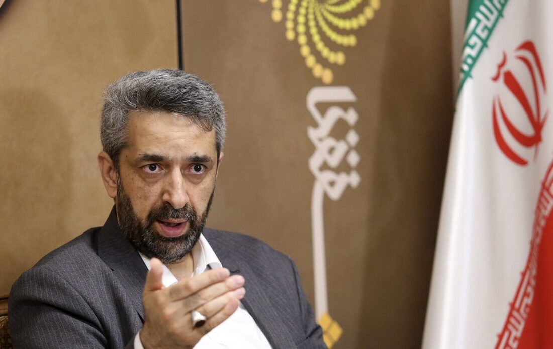 واکنش طباطبایی به جنجال سیم کارت های سفید؛ از دید ‎رئیس‌جمهور همه ۹۰ میلیون ایرانی سفیدند/ سفید و سیاه کردن جامعه، بازی‌کردن در زمین دشمن است