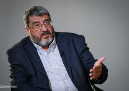 فواد ایزدی: غرب از ما درخواست اطلاعات درباره جنگ ۱۲ روزه را دارد/ می‌خواهند در حمله بعدی موفق تر عمل کنند