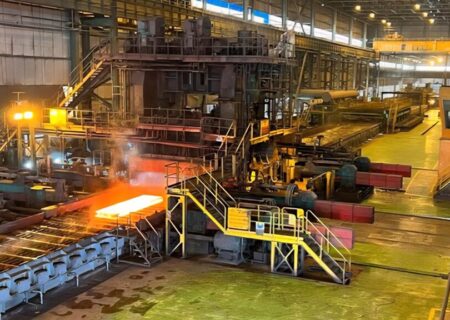 فولاد اکسین ۱۴۰۴ : مصمم برای دستیابی به دستاوردهای پایدار با تکیه بر همدلی و همکاری سازمانی