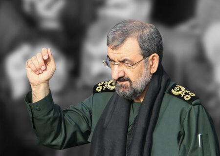 محسن رضایی: از اواسط جنگ،دشمنان التماس آتش بس می‌کردند/ آنها فکر کردند ایران تنها شده است!