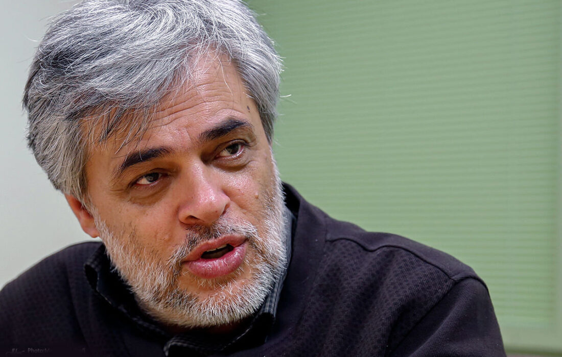 محمد مهاجری:رسانه های دولتی و حکومتی را به بخش خصوصی واگذار کنید؛ هم کارآمدتر می شوند و هم بسیار کم هزینه تر/ رسانه حکومتی دنبال کسب رضایت مسئولان است