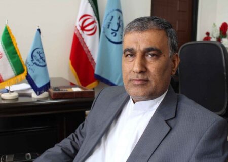 مشارکت ندادن مردم در اداره کشور نتیجه ای جز افزایش مشکلات ندارد