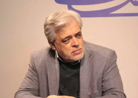 مهاجری: اگر نماینده ای گفت سیم کارت سفید ندارم، خودش را به کوچه علی‌چپ می‌زند