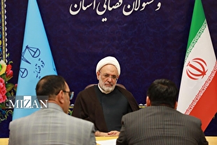 میز خدمت فرصتی برای شنیدن بی‌واسطه دغدغه‌های‌ مردم است