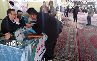 میز خدمت قضایی در بروجرد به مناسبت هفته بسیج برگزار شد