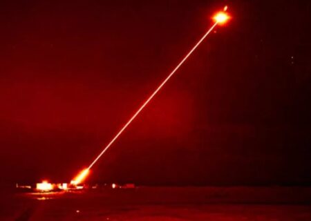 نوری که بی‌صدا می‌کشد / دستیابی به سلاح لیزری مرگبار