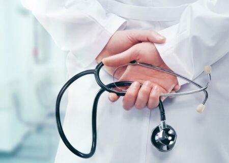 هشدار دادستان تهران درباره پزشکان تقلبی