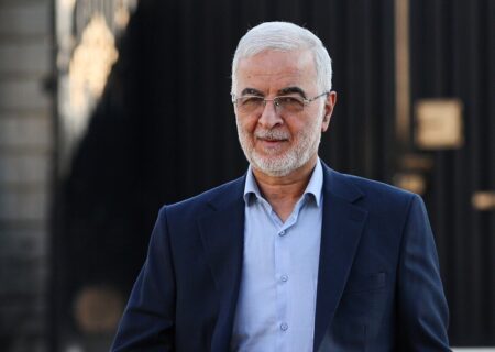 وزیر کشور: تکمیل طرح‌های نیمه تمام اردبیل ۱۰۰ همت اعتبار نیاز دارد