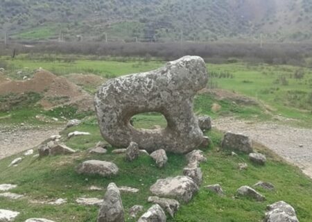 پاسداشت یک حماسه: روایت مکتوب جنگ شیمبار و مرثیه جاودان بختیار تازه دامادی که برد شیرش حکایت از مرگی ناجوانمردانه دارد