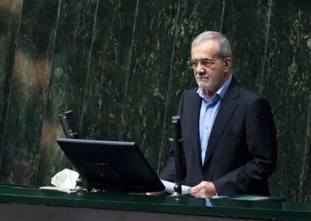 پزشکیان در مجلس: زمان جنگ واهمه داشتم خدایی نکرده اتفاقی برای رهبری رخ بدهد/ نیرویی به نهاد ریاست‌جمهوری اضافه نکردیم