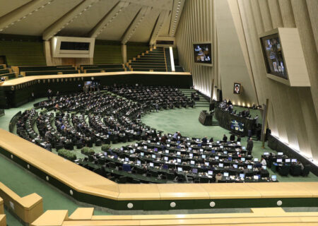 چشم ناظر مجلس بر برنامه هفتم توسعه؛ باید از سخنرانی فراتر برویم