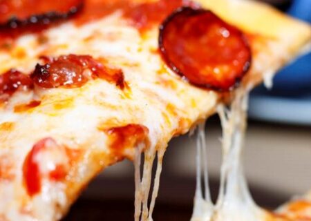 کاهش سن ابتلا به سرطان روده بزرگ به دلیل مصرف غذاهای فوق‌فرآوری‌شده