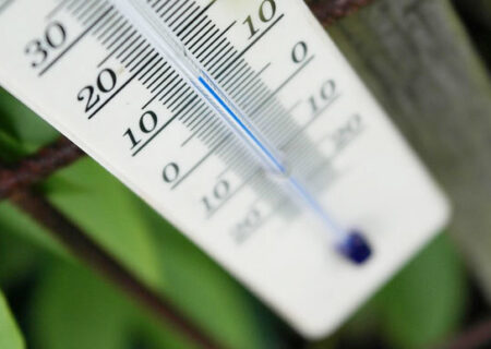 کاهش ۲ تا ۴ درجه‌ای دما در خوزستان