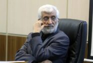 کنایه‌های عجیب جلیلی به تیم دولت روحانی؛ برخی پس از اجرای مکانیسم ماشه گفتند برگشتیم به ۱۰ سال قبل/در همین برهه جنگ و دلار ۱۰۰تومانی به مردم تحمیل شد