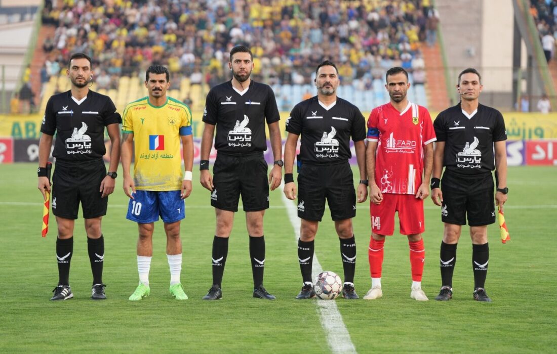 خبرآنلاین – گزارش تصویری | بازی دو تیم فوتبال صنعت نفت آبادان و فرد البرز