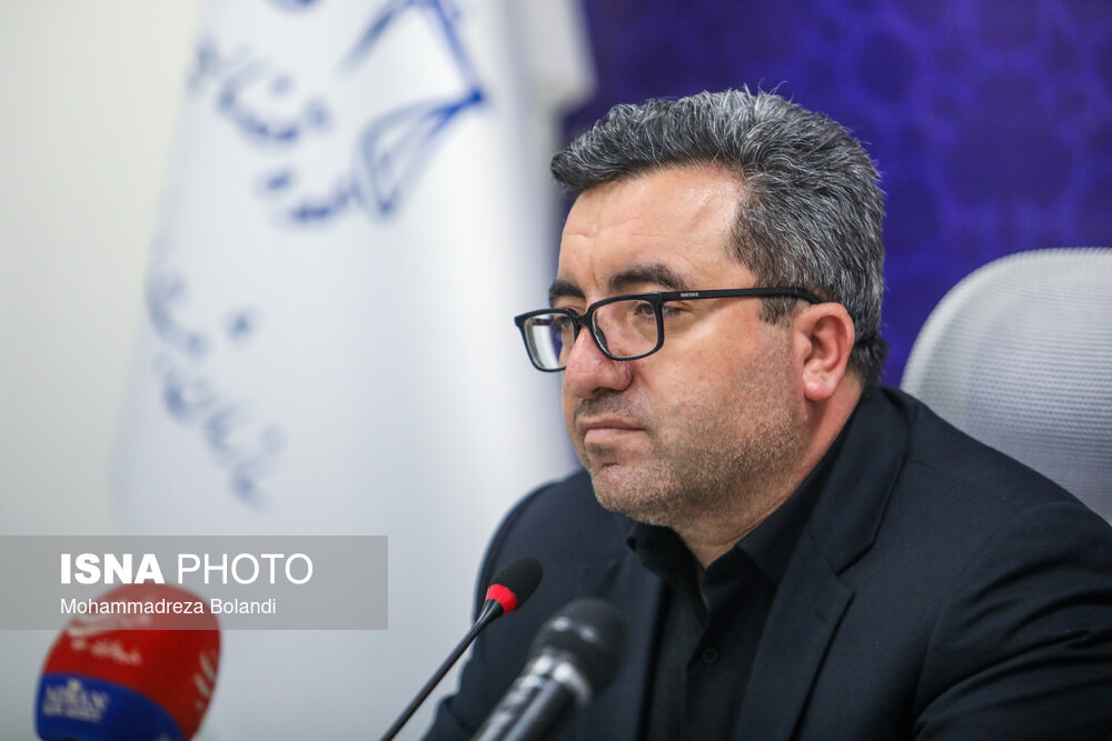 ۷ میلیون سند دفترچه‌ای در دست مردم است که باید به سند تک‌برگ تبدیل شود