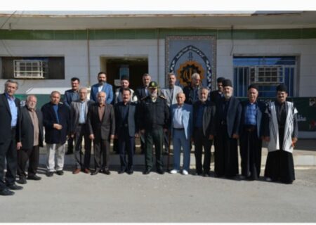 گفت‌وگوی امنیت و اعتماد؛ بزرگان مسجدسلیمان همراه فرمانده جدید انتظامی برای پیشگیری از جرم