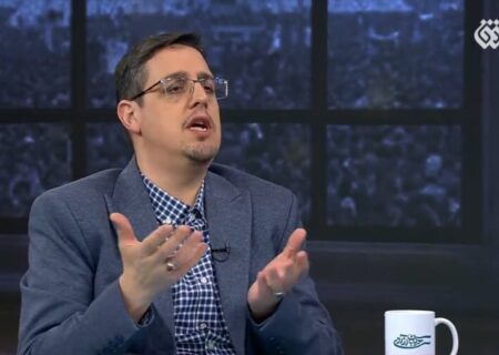 ادعای جنجالی فعال اصولگرا: خودارضایی زیر پوست شهر غوغا می‌کند/ نوجوانان قربانی «زیست اروتیک» هستند