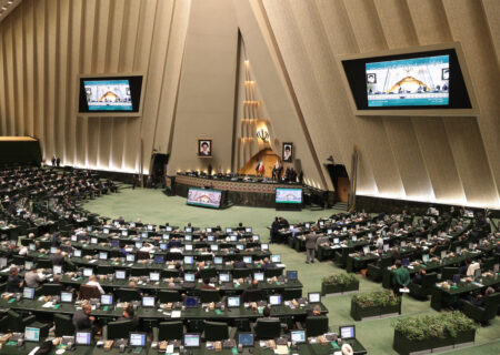از مدرسِ مردمی تا مجلسی دور از مردم/ جمع‌بندی نظرات کاربران خبرآنلاین درباره شباهت‌های نمایندگان مجلس با شهید مدرس