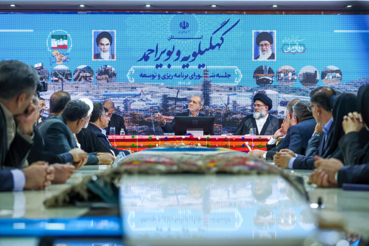 اگر نیت خدمت به مردم را نداشتم، یک روز هم در این مسئولیت نمیماندم/ مدیران نباید تصور کنند آقابالاسر مردم هستند؛ مدیر یعنی خادم