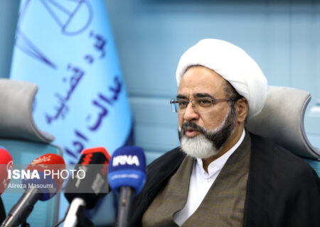 با شماره تلفن «۳۰۱۰۰» از وضعیت پرونده خود در دیوان عدالت مطلع شوید