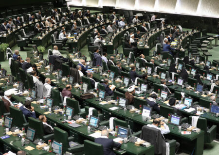 تذکرات شفاهی نمایندگان؛ از اتهام به رئیس قوه قضائیه تا انتقاد از فرمانده سپاه تهران