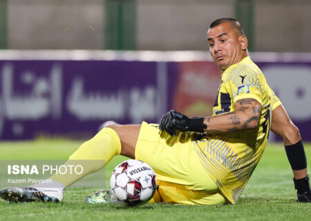 حامد لک: هواداران فولاد صبور باشند/ مشکل مهاجم شش دانگ نداریم