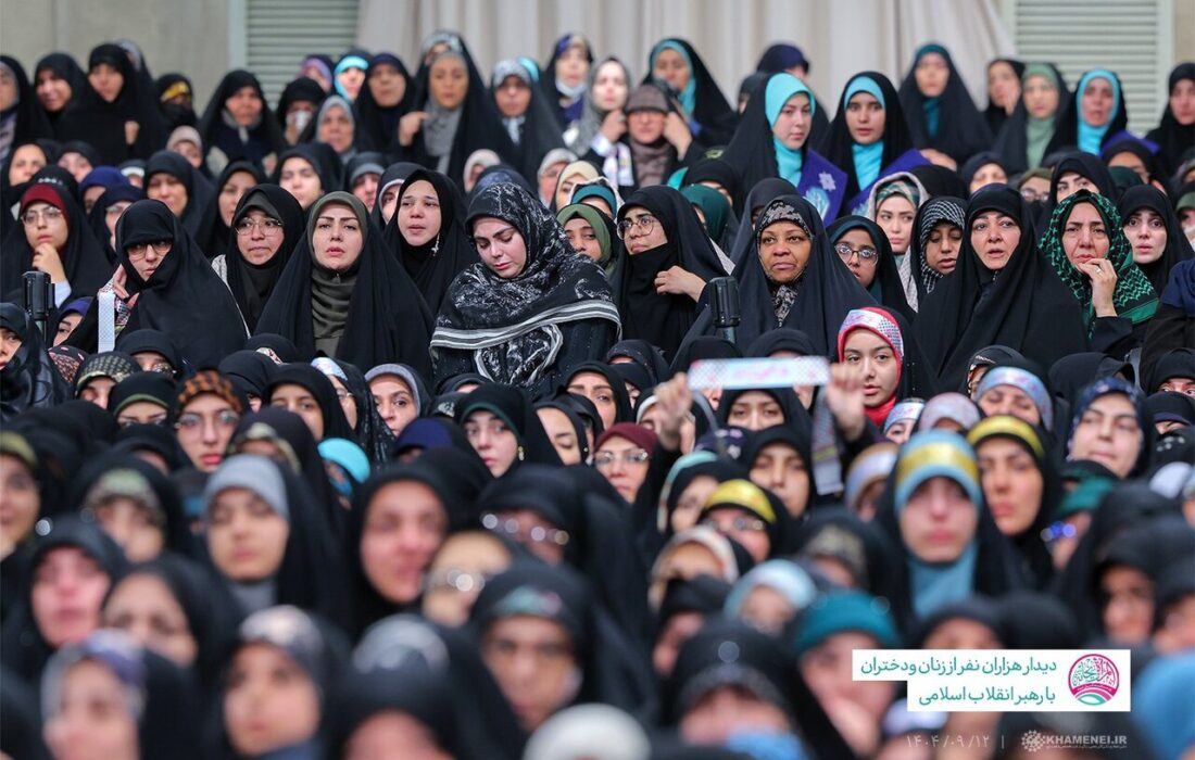 خانواده شهیدان رشید در حضور رهبر انقلاب: تا مژده ظهور امام(عج) خواهیم ایستاد