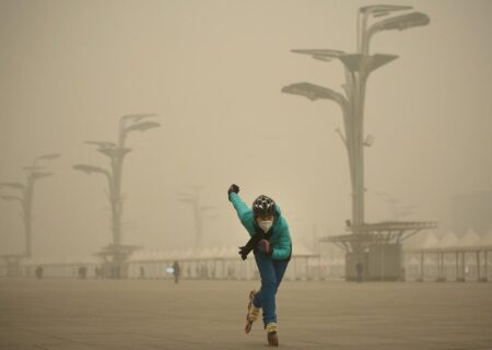 خوزستانی‌ها در روزهای آلوده از فعالیت ورزشی در فضای باز خودداری کنند