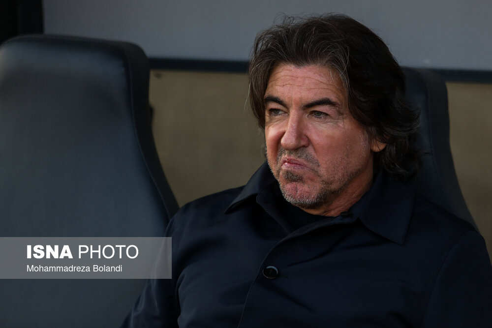 ساپینتو: رفتار آقاسی مرا دیوانه می‌کند/ سخت است که قطار استقلال را متوقف کنند